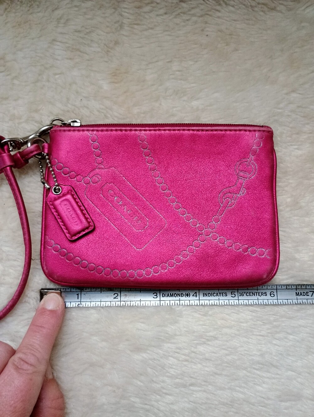 Coach Metallic Raspberry Pink Leather Chain Embossed Wristlet - Picture 2 of 7